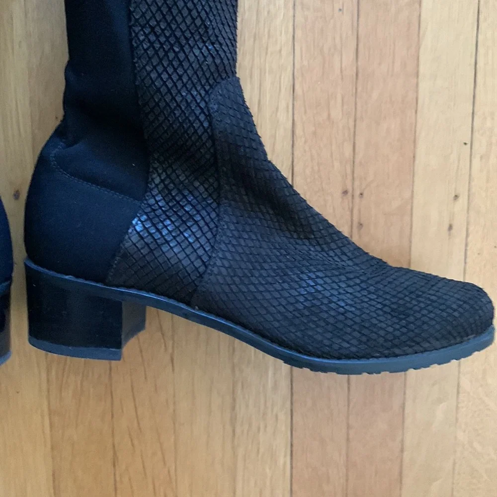 Stuart Weitzman Reserve Over the Knee Boots (Snake Reserve) in 7.5M